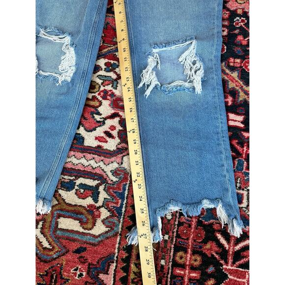 Free People We the Free Straight Leg Cropped Distressed Jeans Size 29 Light Wash - Picture 3 of 5